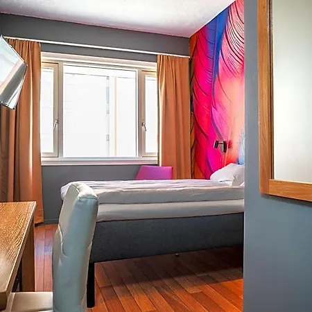 Otel Thon Storgata 3*