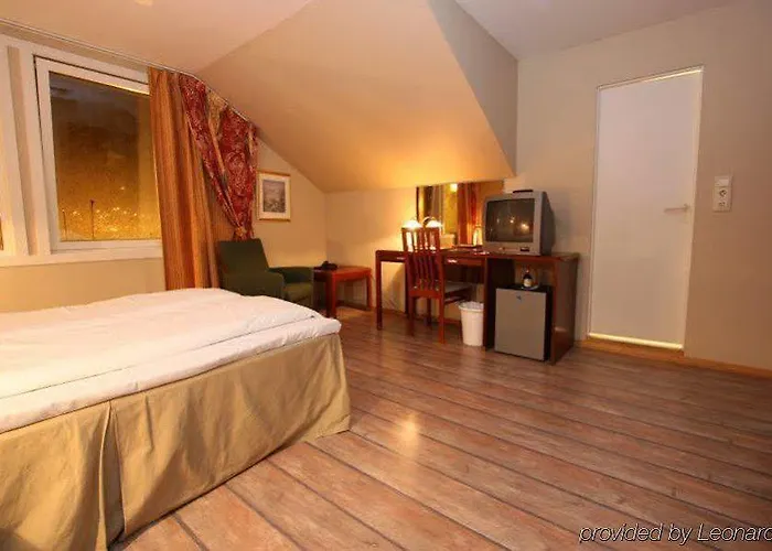 Отель Thon Storgata 3*